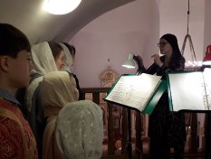 детский хор на литургии - 2