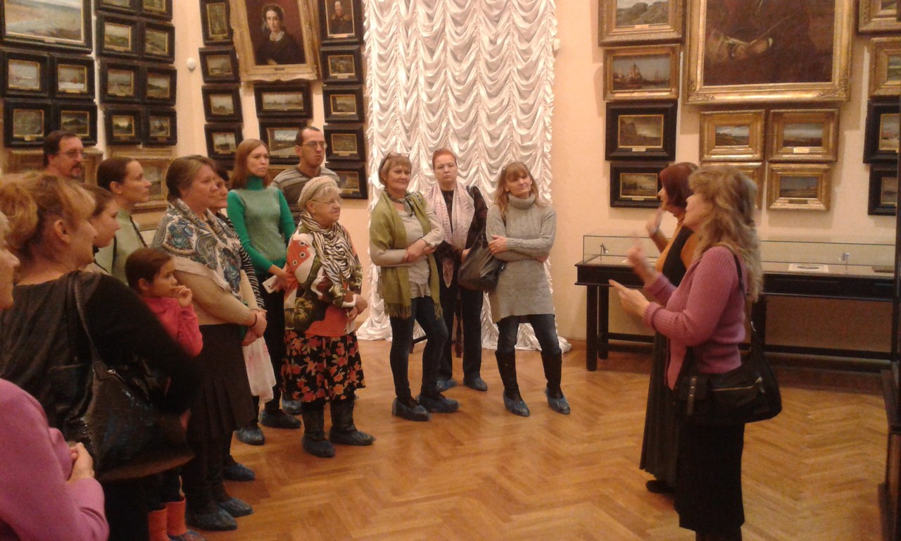 Экскурсия для глухих и слабослышащих прихожан нашего храма по художественному музею имени А.Н. Радищева