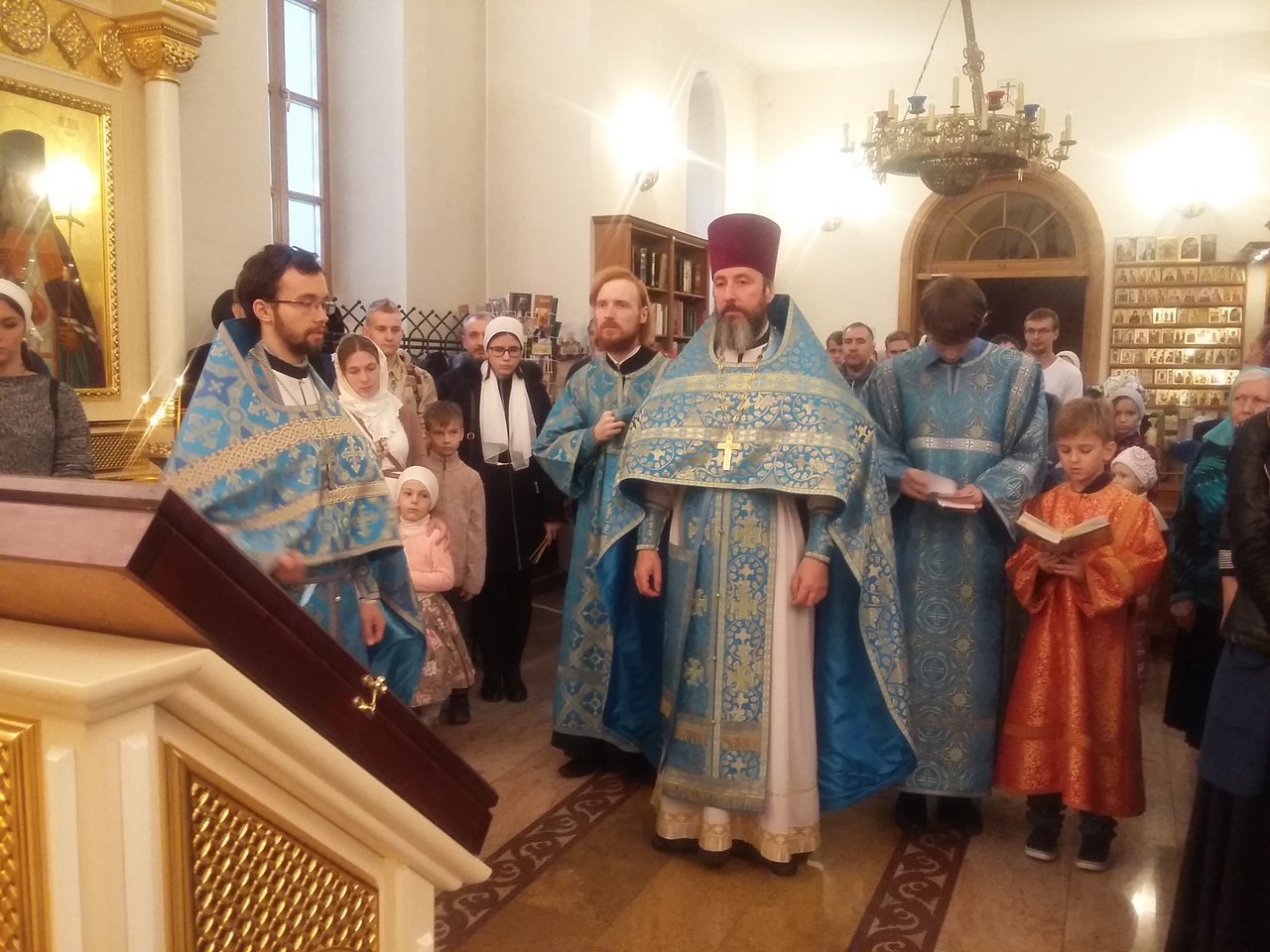Священники храма Мефодия и Кирилла при СГУ Саратов