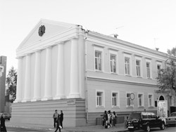 Современное здание семинарии (ул. Радищева)