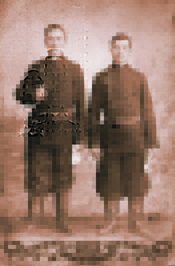 Дмитрий Яковлевич Разуваев (слева) с однополчанином. Первая мировая война 